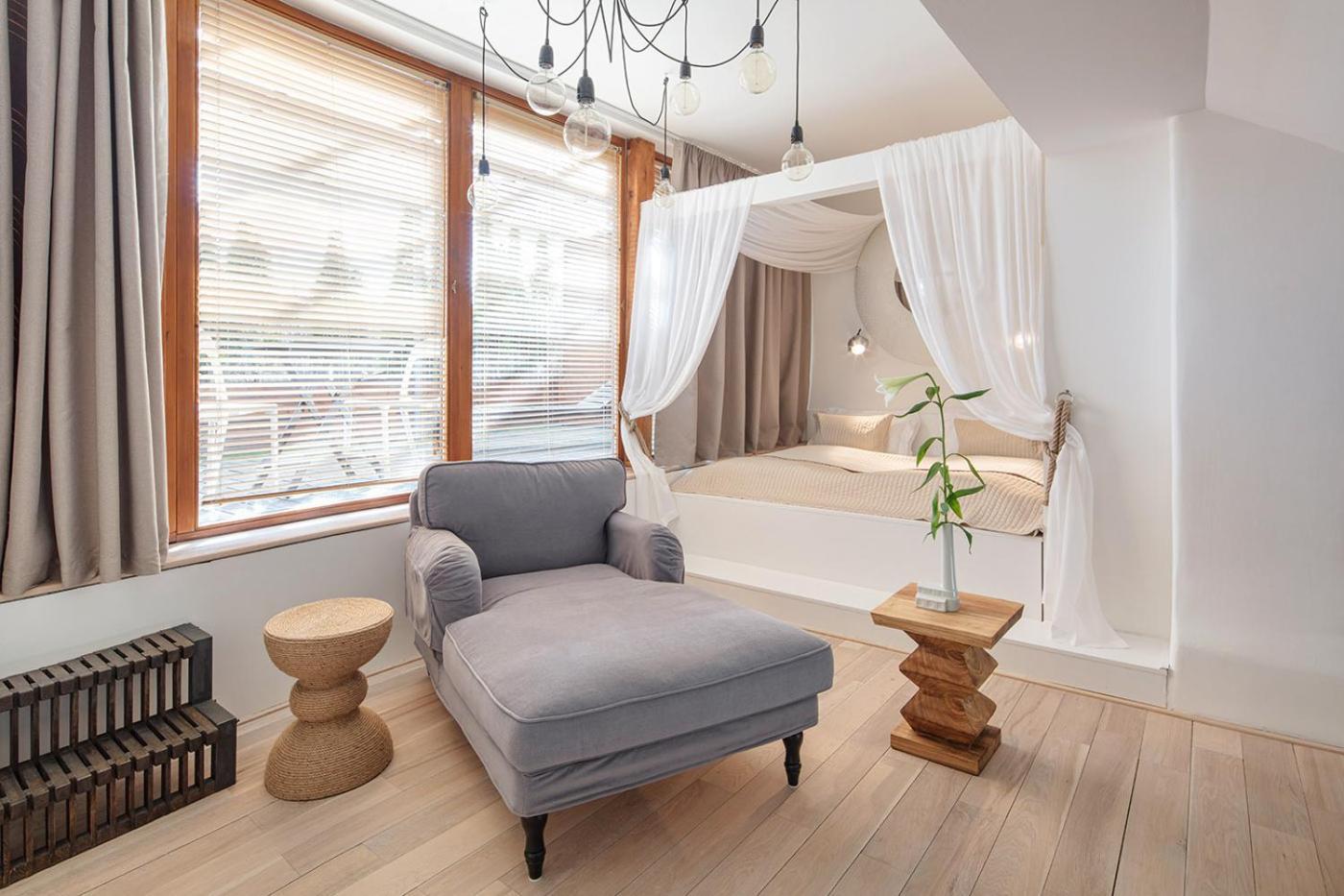 Holeckova Apartments Praha Bagian luar foto