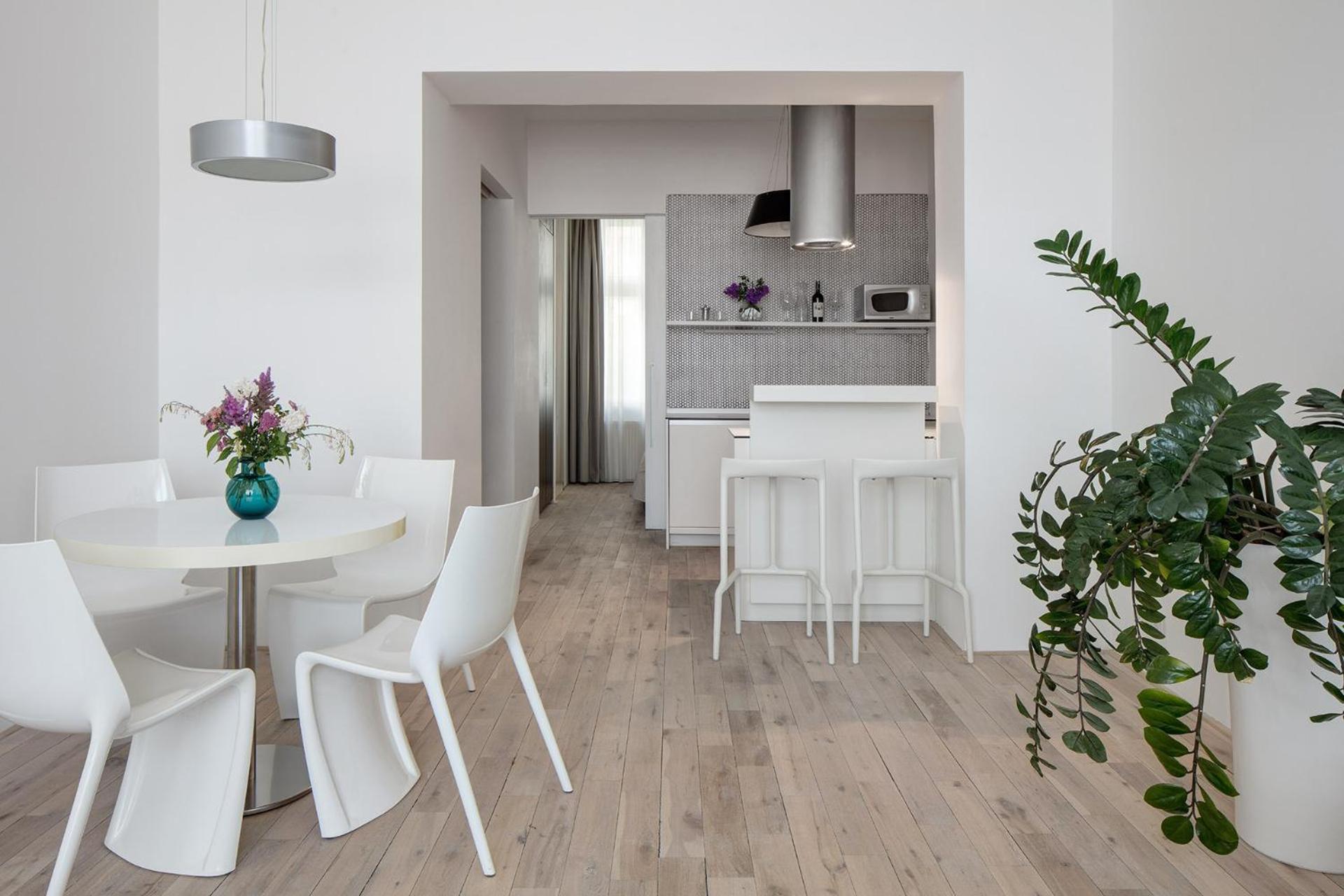Holeckova Apartments Praha Bagian luar foto