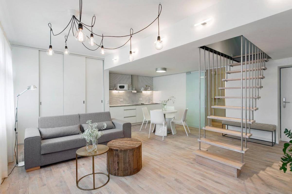 Holeckova Apartments Praha Bagian luar foto