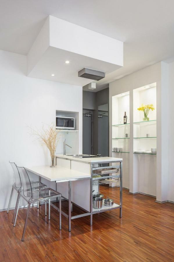 Holeckova Apartments Praha Bagian luar foto